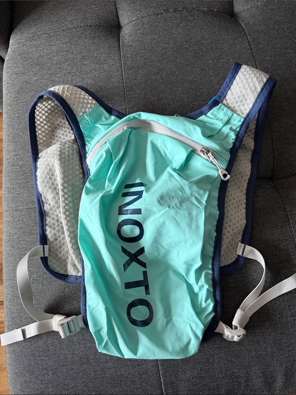 Amazon INOXTO Aqua and Navy Lightweight Hydration Pack